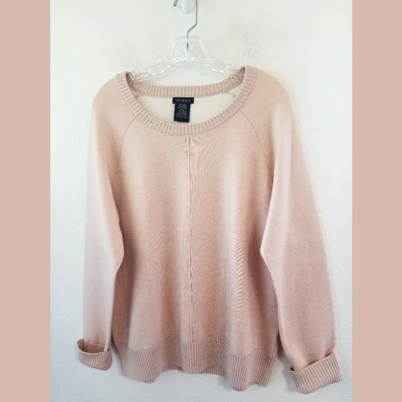 Max & Mia Sweaters - Max & Mia Blush Crewneck Sweater Sz Large